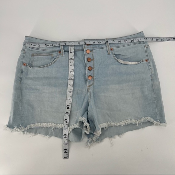 Universal Thread Cut Off Button Fly Jean Shorts Size 16 Women’s - Picture 5 of 7